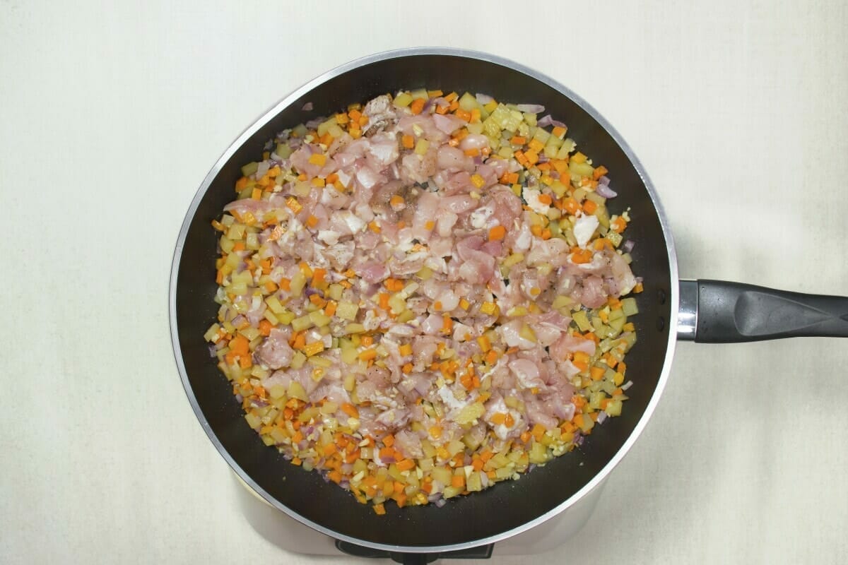 Step 4 Add Seasoned Chicken To Pan