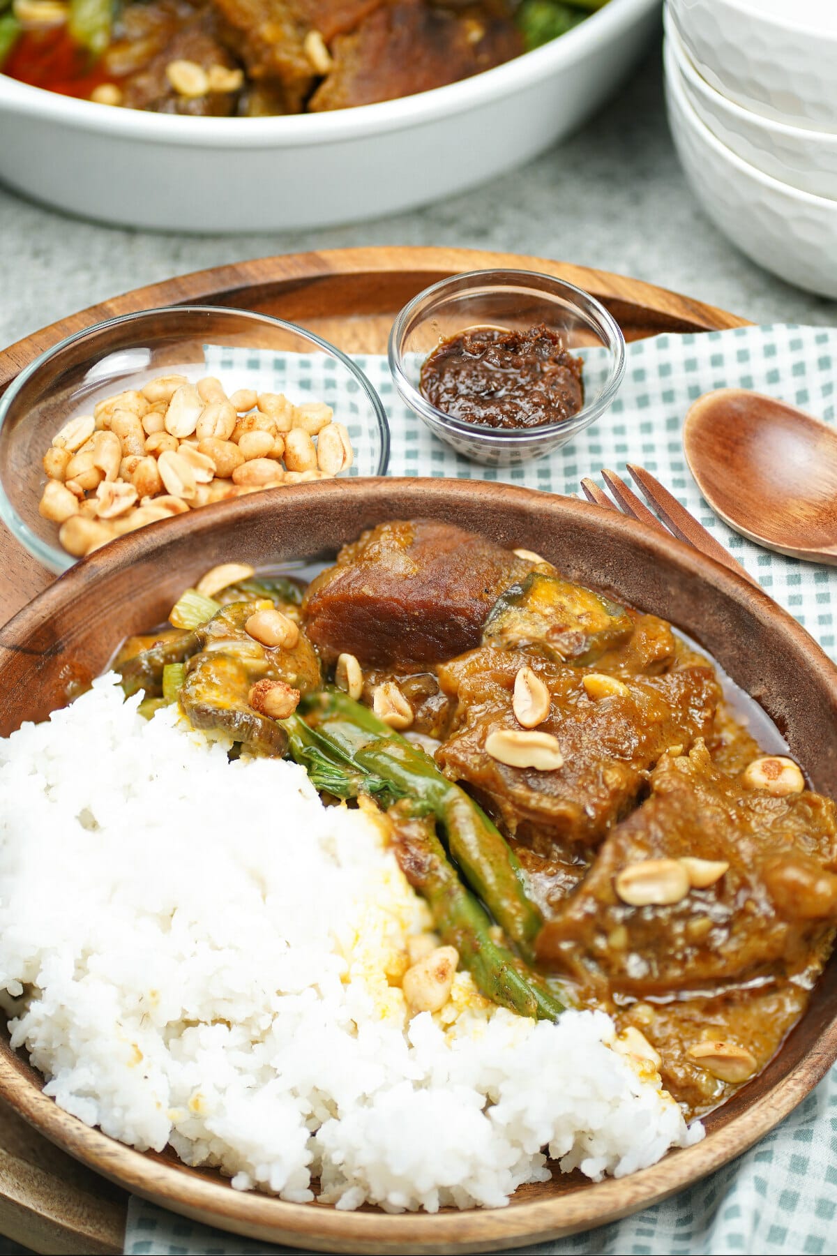 Kare-kare Beef - Filipino Peanut Beef Stew