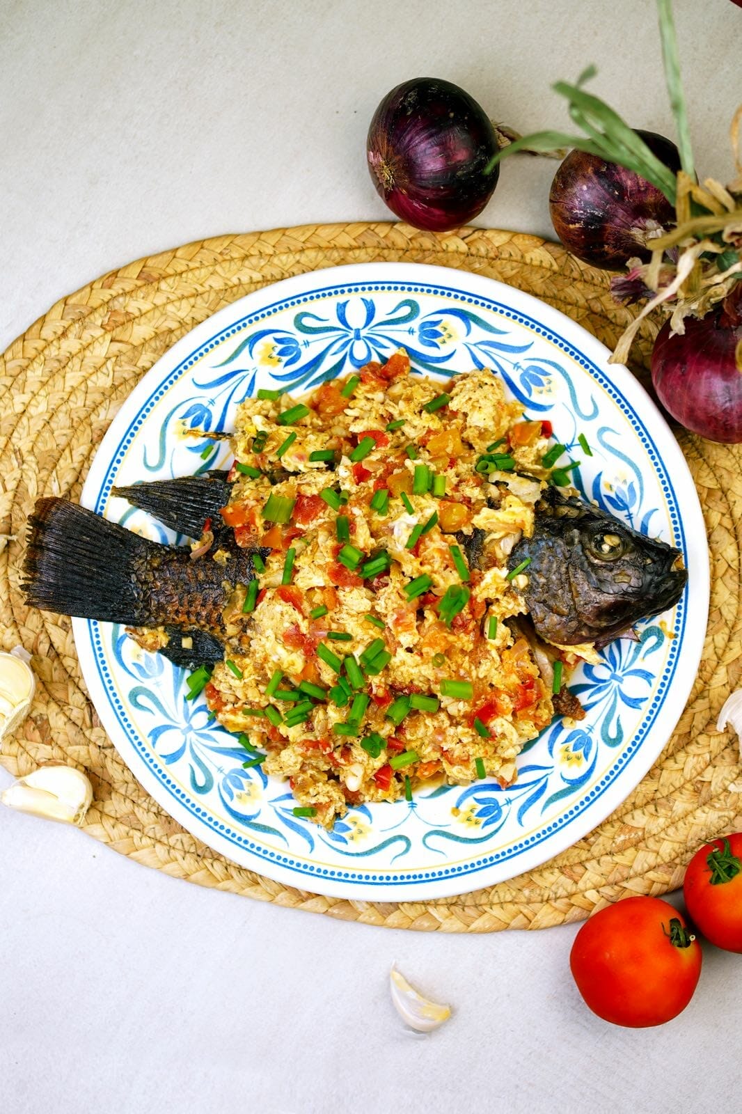 sarciadong isda vertical img